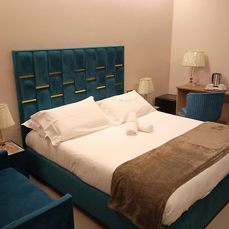 B&B Suites&Rooms Piazza Dei Martiri Catania Luaran gambar