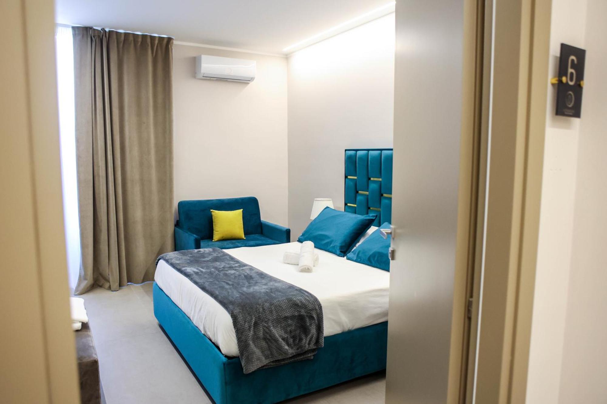 B&B Suites&Rooms Piazza Dei Martiri Catania Luaran gambar
