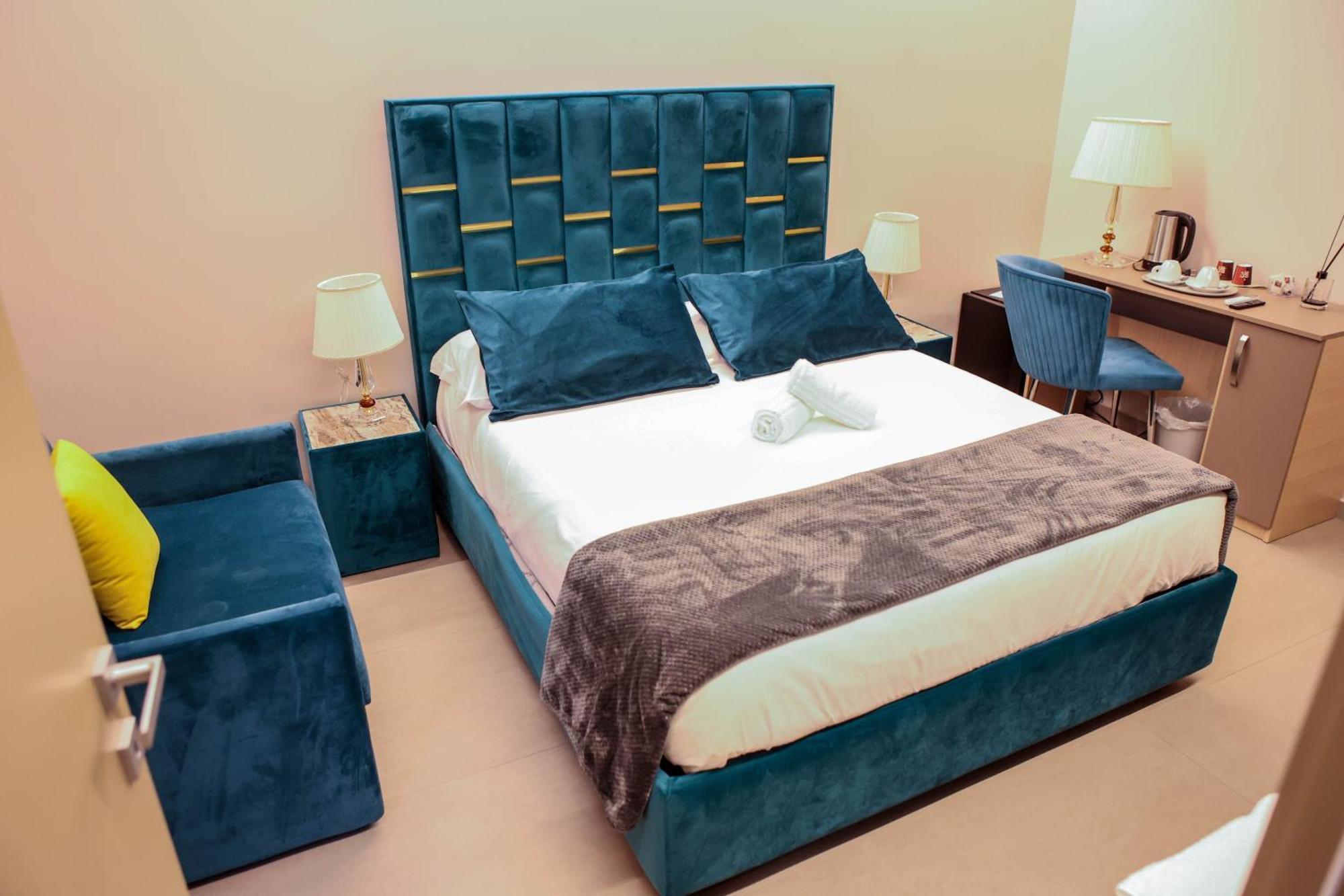 B&B Suites&Rooms Piazza Dei Martiri Catania Luaran gambar